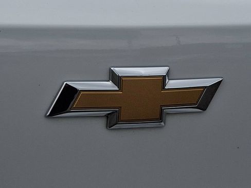 Used 2025 Chevrolet TrailBlazer LT AWD/4WD image 30