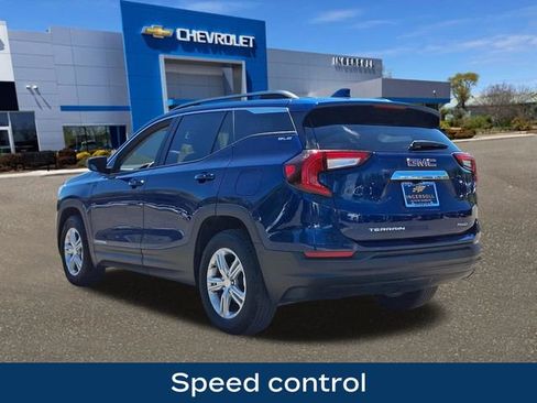 Used 2022 GMC Terrain SLE w/ Driver Convenience Package AWD/4WD image 24