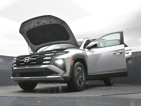 Used 2025 Hyundai Tucson Blue AWD/4WD image 38