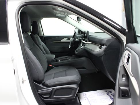 New 2026 Ford Explorer Active image 17