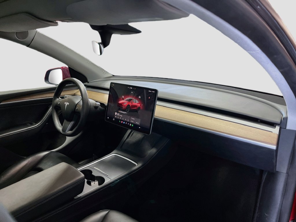 Used 2023 Tesla Model Y Performance AWD/4WD image 29