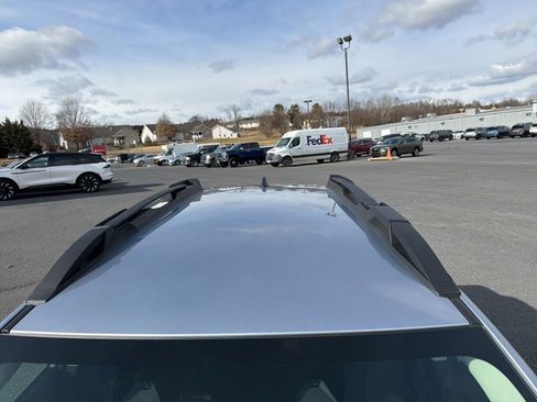 Certified 2025 Subaru Outback Premium image 9