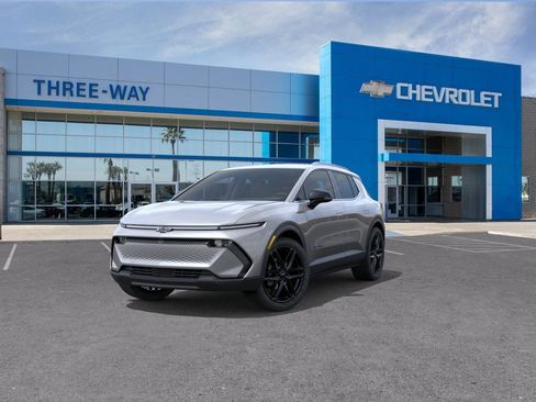 New 2026 Chevrolet Equinox EV LT w/ LPO, Blackout Package image 8