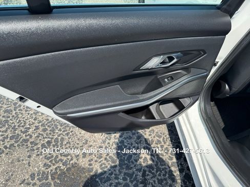 Used 2020 BMW 330i Sedan w/ Convenience Package image 12