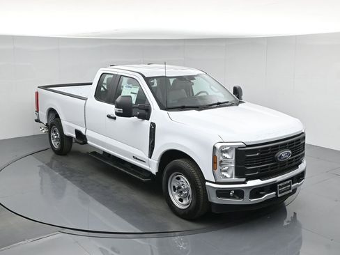 New 2026 Ford F350 XL w/ XL Chrome Package image 36