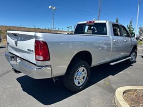 Used 2018 RAM 2500 SLT AWD/4WD image 5