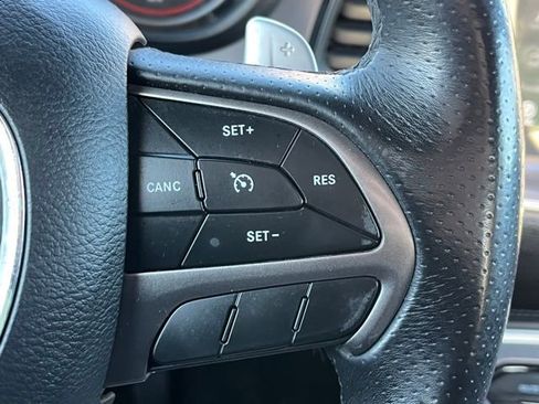 Used 2019 Dodge Challenger R/T image 25