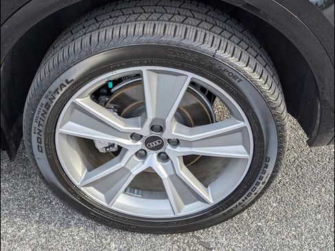 Certified 2025 Audi Q5 2.0T Premium w/ Convenience Plus Package image 22