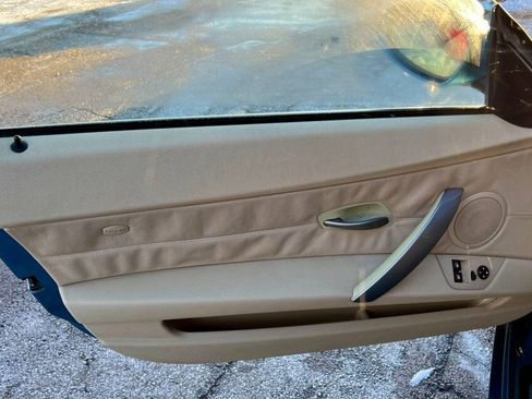 Used 2005 BMW Z4 3.0i image 12