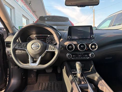 Used 2020 Nissan Sentra SR w/ Premium Package FWD image 22