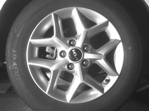 Used 2025 Kia Soul LX w/ LX Technology Package FWD image 15