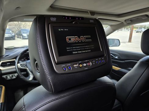 Used 2017 GMC Acadia Denali w/ Technology Package image 17