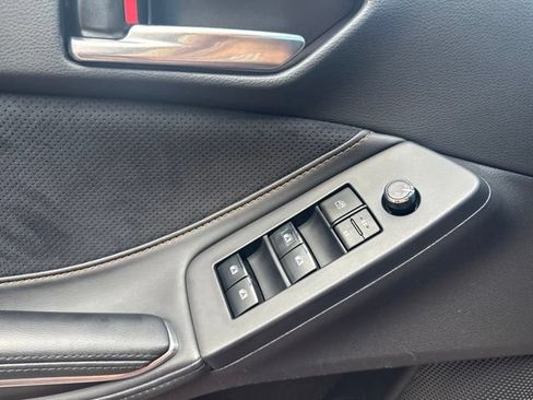 Used 2019 Toyota Avalon XSE FWD image 14