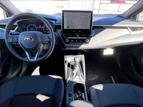 Used 2026 Toyota Corolla SE image 13