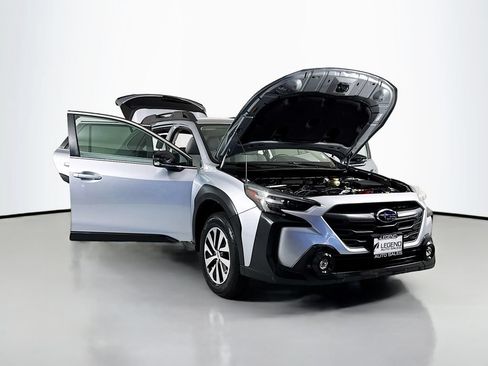 Used 2023 Subaru Outback Premium AWD/4WD image 18