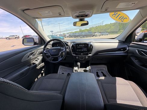 Used 2018 Chevrolet Traverse LT AWD/4WD image 23