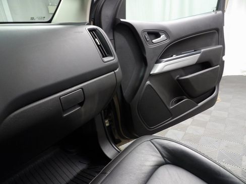 Used 2021 Chevrolet Colorado ZR2 w/ Colorado ZR2 Bison Edition image 11