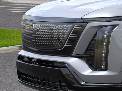 New 2026 Cadillac Vistiq Luxury AWD/4WD image 13
