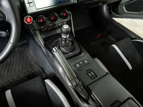 Used 2025 Subaru BRZ Limited w/ Popular Package 2 image 15