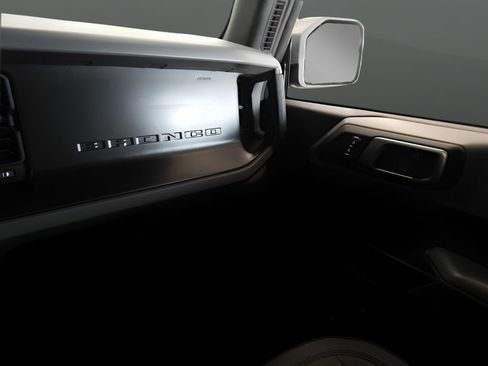 Used 2022 Ford Bronco Big Bend w/ Sasquatch Package image 15