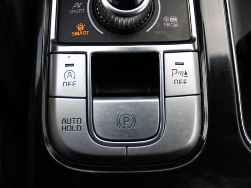 Used 2020 Kia Telluride LX AWD/4WD image 25