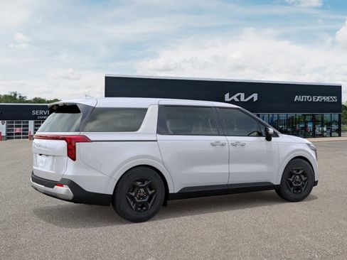 New 2026 Kia Carnival FWD image 6