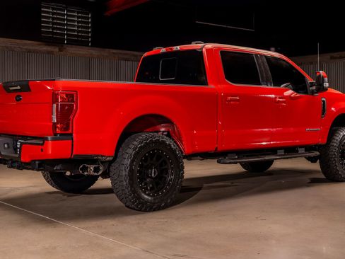 Used 2022 Ford F250 Lariat image 9