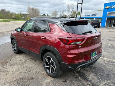 Certified 2023 Chevrolet TrailBlazer RS w/ Sun and Liftgate Package AWD/4WD image 7
