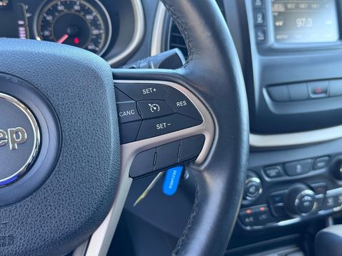 Used 2014 Jeep Cherokee Latitude FWD image 13