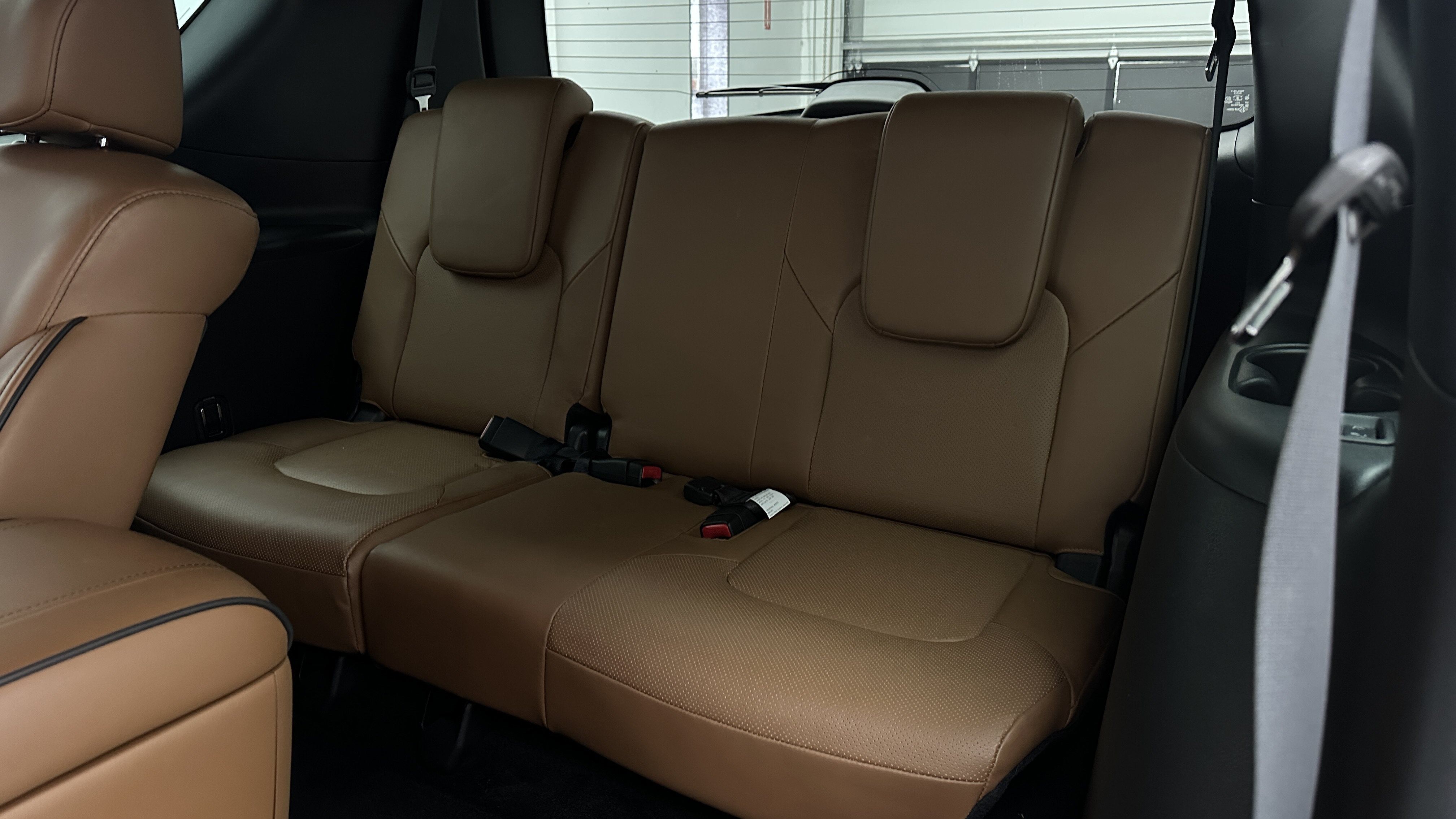 Used 2023 INFINITI QX80 Sensory w/ Cargo Package AWD/4WD image 35