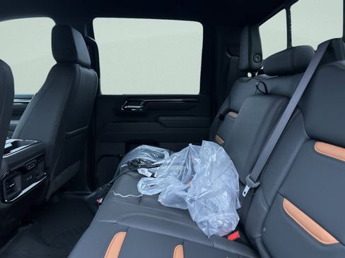 New 2026 GMC Sierra 2500 AT4 w/ Technology Package image 23