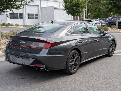 Used 2022 Hyundai Sonata SEL image 3