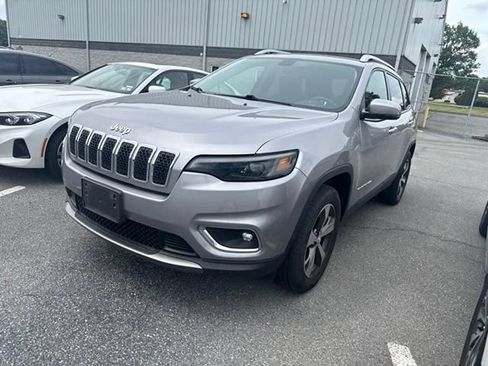 Used 2019 Jeep Cherokee Limited AWD/4WD image 1
