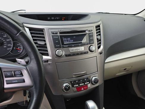 Used 2013 Subaru Outback 2.5i Premium image 22