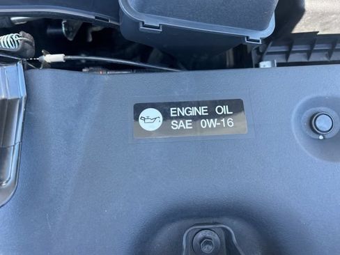 Used 2024 Toyota RAV4 XLE FWD image 16