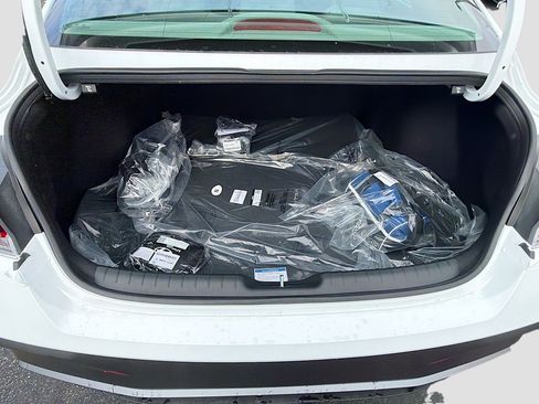 New 2026 Hyundai Elantra Sport w/ Cargo Package FWD image 19