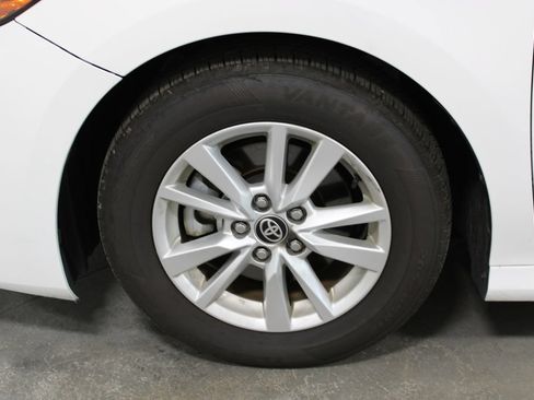 Used 2025 Toyota Camry LE FWD image 39