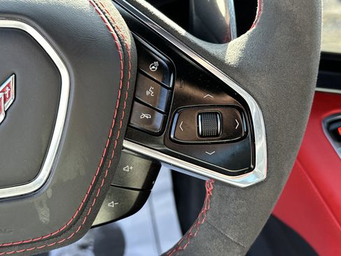 Used 2024 Chevrolet Corvette Stingray Premium Conv w/ Z51 Performance Package image 16