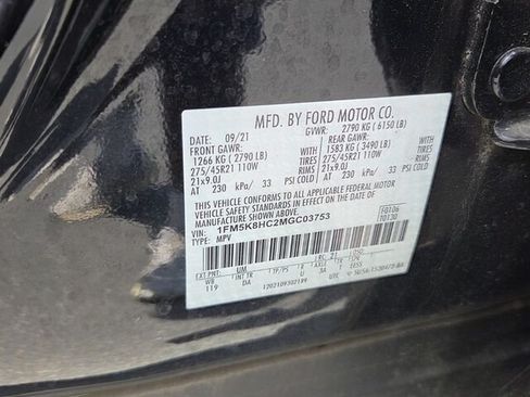 Used 2021 Ford Explorer Platinum w/ Equipment Group 601A AWD/4WD image 7