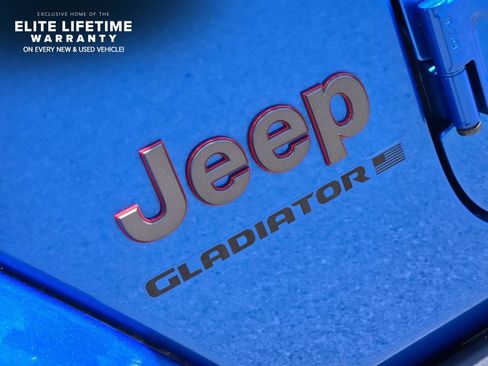 Used 2023 Jeep Gladiator Rubicon w/ Cold Weather Group AWD/4WD image 8