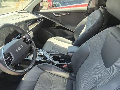 Used 2023 Kia Niro Wind FWD image 5