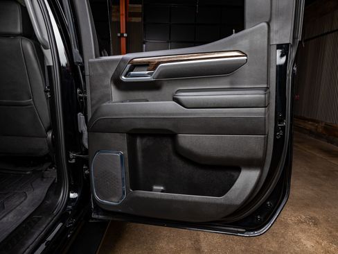 Used 2024 GMC Sierra 1500 Elevation w/ Elevation Premium Package image 39