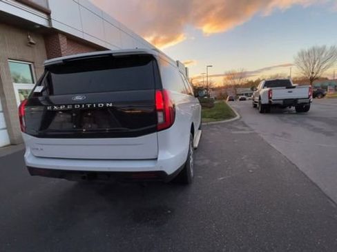 New 2025 Ford Expedition Active image 7