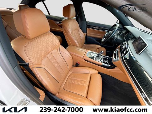 Used 2019 BMW 750i xDrive 750i xDrive w/ M Sport Package image 15