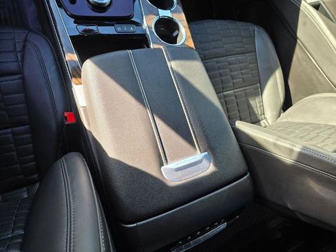 Used 2025 Cadillac Escalade Sport Platinum image 22