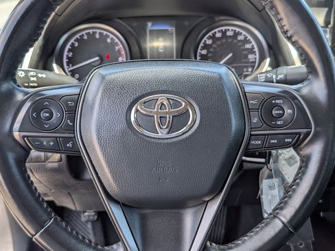 Used 2023 Toyota Camry SE FWD image 18
