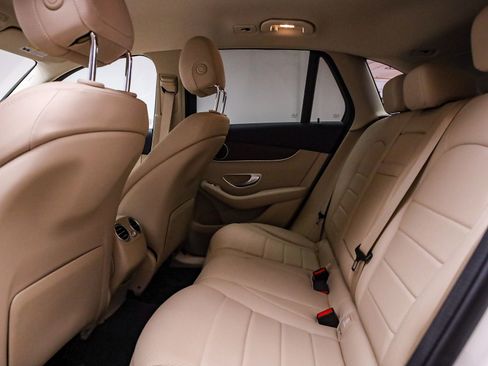 Used 2022 Mercedes-Benz GLC 300 image 19