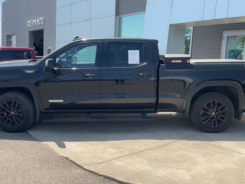 Used 2022 GMC Sierra 1500 Elevation w/ Elevation Premium Package AWD/4WD image 8