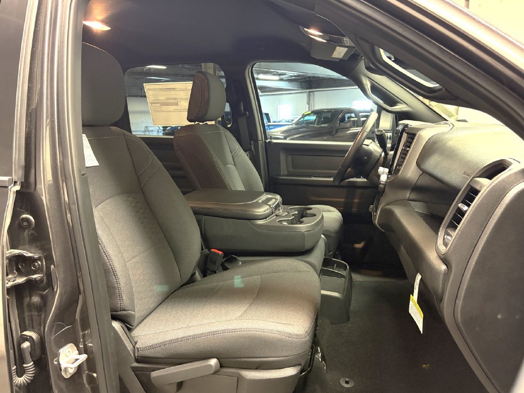 New 2026 RAM 2500 Tradesman AWD/4WD image 27