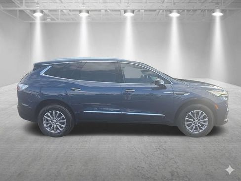 Certified 2023 Buick Enclave Essence FWD image 2